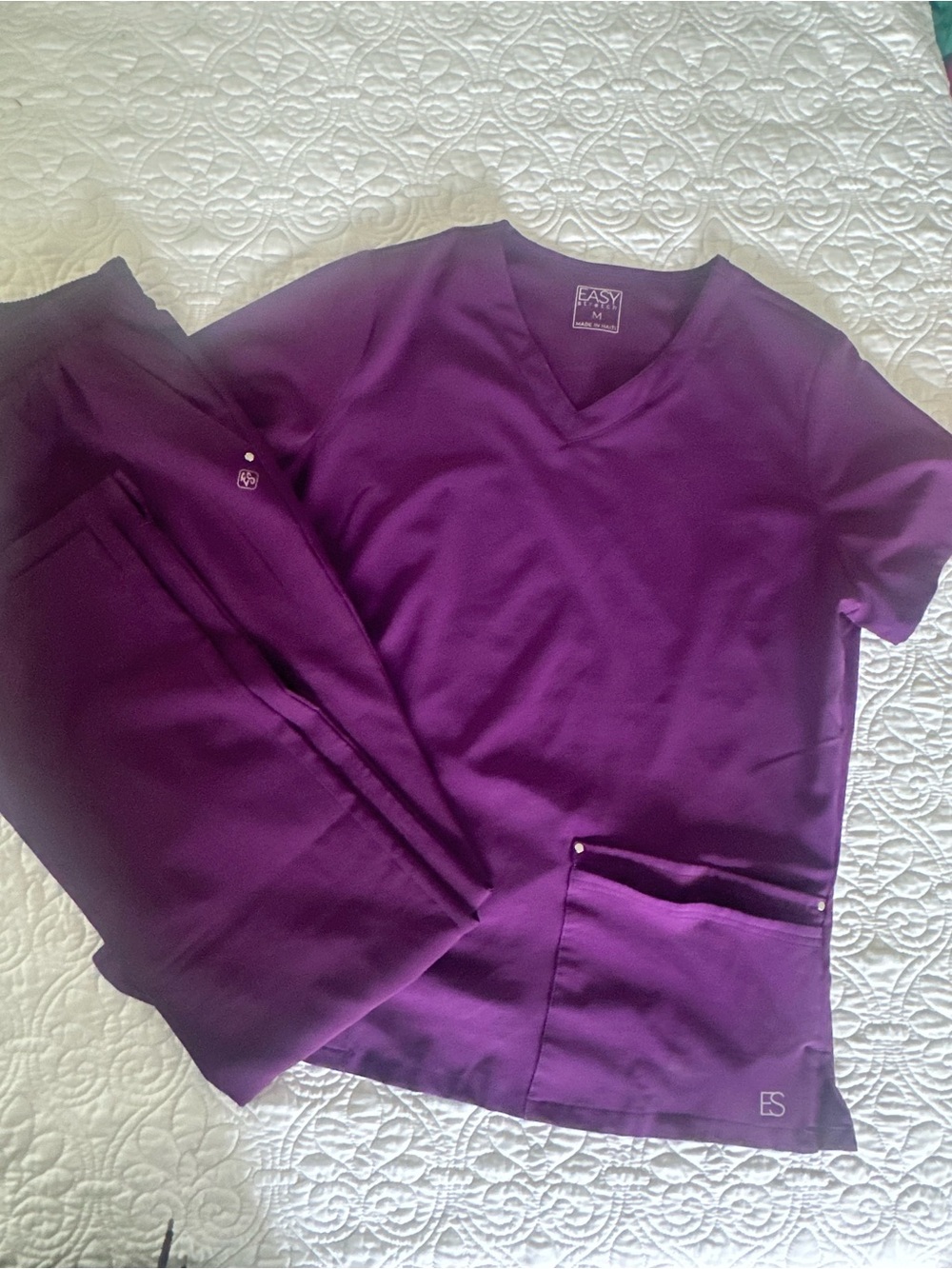 Smart Scrubs Easy STRETCH Scrub Set Women’s Sz Sm Pts and Size Medium Top